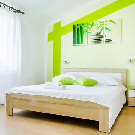 Casa de Férias House With A Parking Space - 22433 *