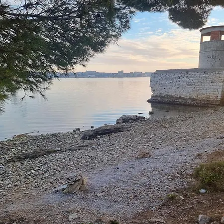 House With A Parking Space - 22433 * Pula