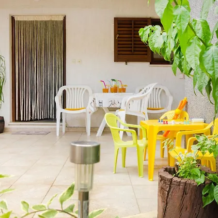 House With A Parking Space - 22433 Holiday home